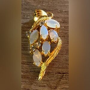 Women’s Pendant 6 Opals Rhinestones Gold Tone 1”